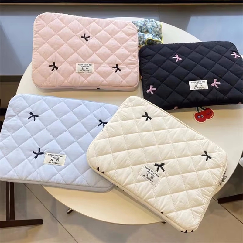 Tablet And Accessories Bag - Custodia morbida per tablet con grafica